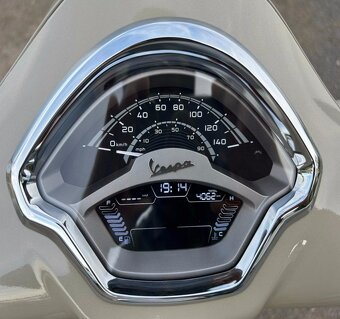 Vespa GTS 125 10,3kw - 14