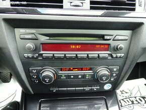 BMW 320i 125kW Xenony,PDC - 14