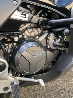Honda XL 1000 V Varadero, TOP stav, bohatá výbava - 14