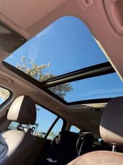 2020 BMW 320d Touring XDrive 140kW AT - 14