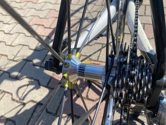 Specialized Roubaix celokarbon - 14