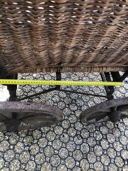 Nádherný Starožitný kočár - 14