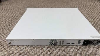 SOPHOS XG310 FW HW, 12GB RAM, SSD 256GB, CPU I3 - 14