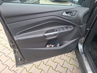 FORD KUGA 1.5i/110KW KOUPENO NOVÉ V ČR - 14