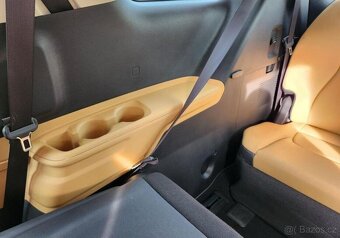 Kia Carnival 2.2- 9 míst - REZERVACE - 14