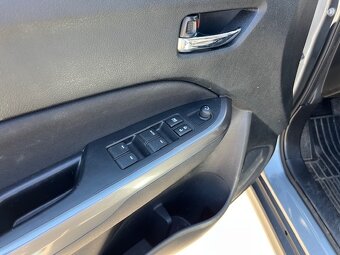 Suzuki Vitara 1.0 Booster Jet Premium 4x4, šedá metaliza - 14