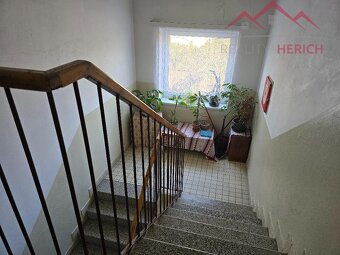 Pronájem cihlového bytu 3+1/B, 100 m2 + garáž, obec Všehrdy - 14