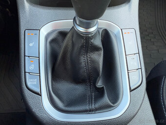 Hyundai i30 combi 1,5gdi 2022 v záruke - 14