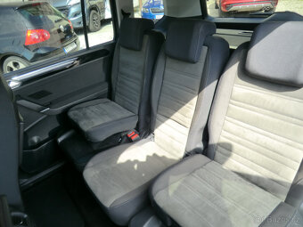 Volkswagen Touran, 1.6TDI 85kW NOVÁ STK 1.MAJITEL - 14