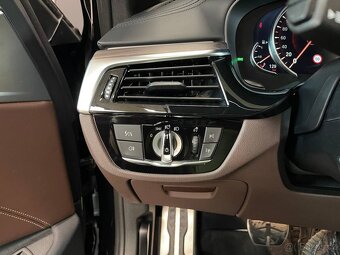 BMW Řada 5, 550i r.2017, X-Drive, 77 t.km. - 14