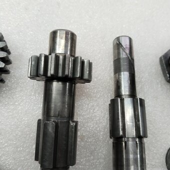 MANET 90 PŘEVODOVKA ORIGINÁL - 14