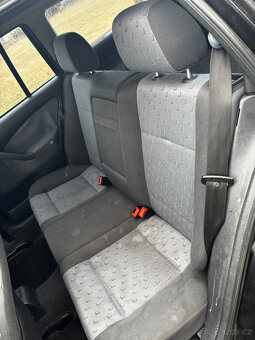 Škoda Octavia 1 1.9TDi 66kW, Automat, Kombi, Ambiente - 14