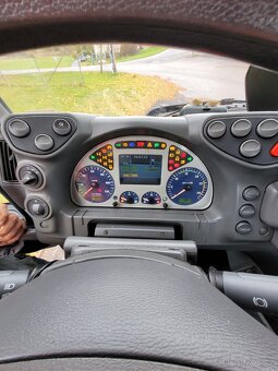 Hákový nosič kontejnerů - 14