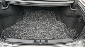 Dodge Charger 6,4 V8 HEMI SRT8 - 14