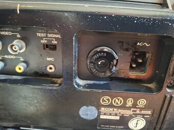 Sony Betamax SL-8000E - 14