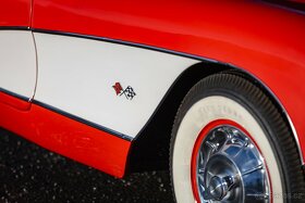 Chevrolet Corvette C1  283 cu in (4.6 L) - 14
