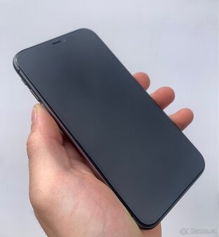 iPhone 11 64gb 100% baterie - 14