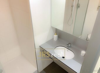 Pronájem loftového bytu 1+kk, 41 m2 - Zlín, ev.č. 160083DV - 14