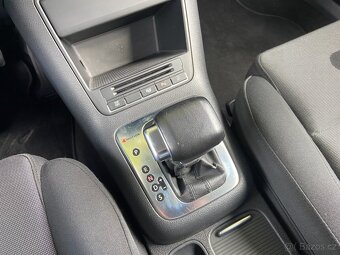 VW Tiguan 2.0 TDi DSG 4x4,Serviska,Senzory - 14