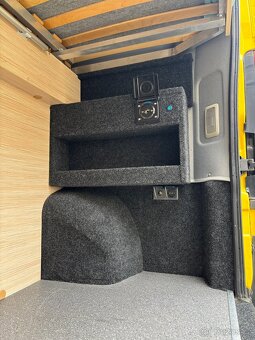 Obytná vestavba Peugeot Boxer - 14