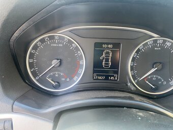 Škoda Octavia, 1.6 TDI 77KW,Navi,nové vstřiky - 14