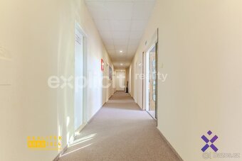 Prodej víceúčelového komplexu 695 m², pozemek 1 554 m² - Uhe - 14