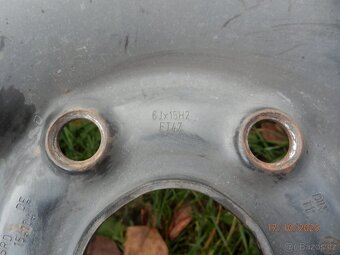 4xObutá zimní sada ŠKODA OCTAVIA 2 15tky. ET 47 195/65 R15 - 14