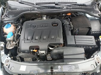 Škoda Octavia Scout - 14