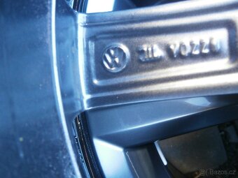 LETNÍ ALU KOLA 5X112 215 55 17 VW ORIGINÁL - 14