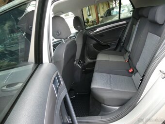 Volkswagen Golf 1,2 TSi 63kW serviska, závěs - 14