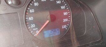 VW T5 1.9Tdi Long OBYTNÁ r.v.2008 - 14