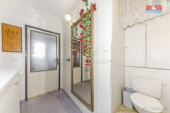Prodej bytu 3+1, 61 m², Neveklov, ul. Rákosníkova - 14