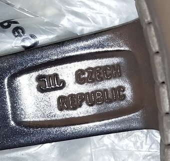 ALU kola Škoda Fabia 3/Rapid, 215/40 R17 - 14