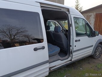 Prodám Ford Tourneo Conect Rok výroby: 2011 Barva Bílá - 14