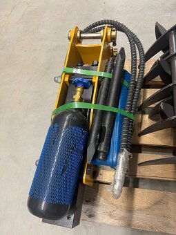 Minibagr 1,6t - 14