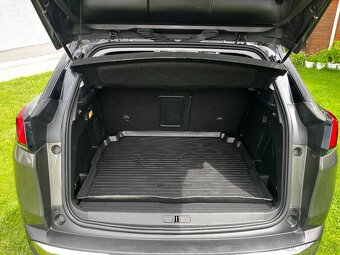Peugeot 3008 Allure 1.2i 96Kw r.v2019 Nové v ČR - 14