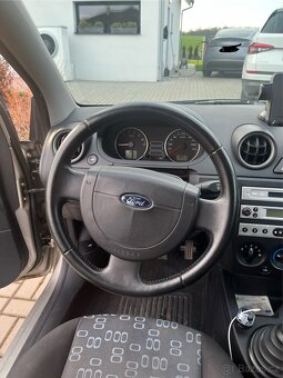 Ford Fiesta 2004 1.3 benzin 59kW - 14