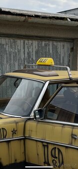 Mercedes W115 240D Žralok - 14