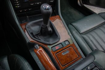 BMW M5 5.0 V8 Manual Individual - Aj na splátky - 14