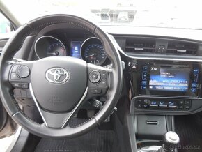 Toyota Auris 1.2 85kwSport,Panorama,rv-2015 KRASAVEC - 14