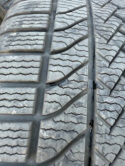 Passat B8 R-LINE - DVĚ SADY PNEU - 235/40 R19 - 14