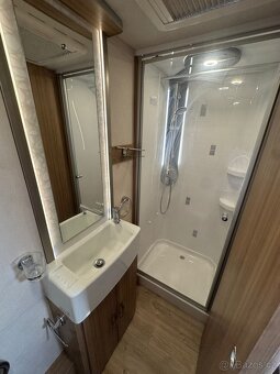 🔱 Luxusní karavan Lunar Clubman SI 2019 🔱 ALDE MOVER SOLAR - 14