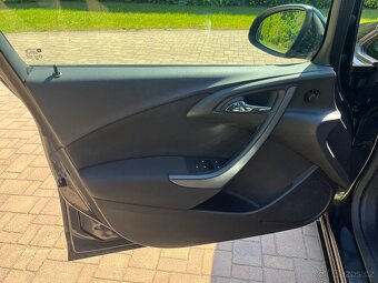 Opel Astra 1.4 T Serviska Tempomat 1. Majitel - 14