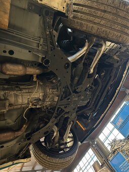 Nissan 350Z (US verze) | r. 2006 | - 14