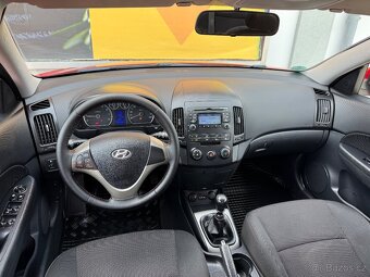 Hyundai i30 1,4 16V 80kW CVVT KLIMA 2 SADY KOL - 14