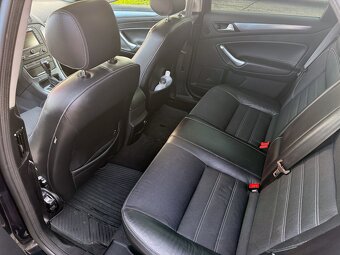 FORD Mondeo Mk4 2.0 TDCi po fl. 103 kW automat, Convers+ - 14