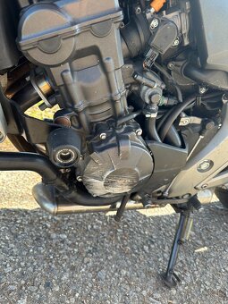 Honda Hornet 600 - 14