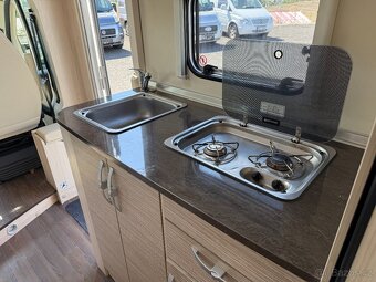 Bürstner Brevio T 645, obytné auto, 4x spaní - 14