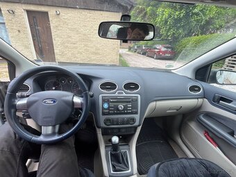 Ford Focus 1,6 benzín - 14