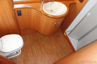 Hobby Mein Prestige 650 WFU  Velká Koupelna + Stan. - 14